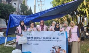 Jelang Hari Anak Nasional, YBM PLN Kolaborasi Bersama Srikandi PLN UP3 Garut Salurkan Paket Daging Qurban ke Masyarakat dan Pondok Pesantren
