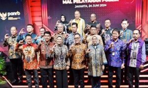 MenPAN-RB Resmikan Mal Pelayanan Publik, Bupati Indramayu MPP Harus Jadi Pengungkit Investasi MenPAN-RB Resmikan Mal Pelayanan Publik, Bupati Indramayu : MPP Harus Jadi Pengungkit Investasi