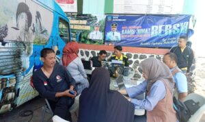 Diskoperindag Garut Gelar Kegiatan Jemput Bola Perijinan Untuk Pelaku UMKM Diskoperindag Garut Gelar Kegiatan Jemput Bola Perijinan Untuk Pelaku UMKM