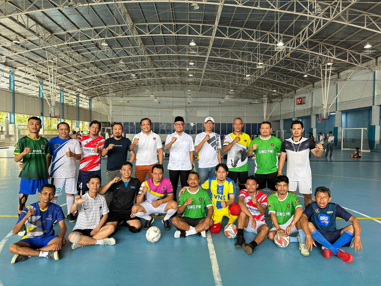 Senator Lampung Didapuk Jadi Manajer Tim Futsal PWI Lampung di Porwanas Kalsel