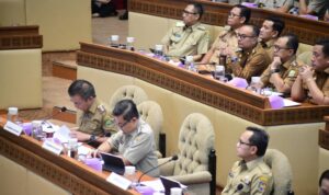 Jelang Pilkada, Pjs. Bupati Indramayu Hadiri RDP Dengan Komisi II DPR RI