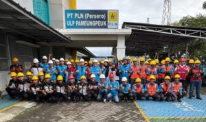 Siap Sambut Wisatawan Jelang Perayaan Nataru, PLN UP3 Garut Gelar Apel Pasukan di ULP Pameungpeuk Untuk Pastikan Pelayanan Optimal1