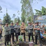 Perhutani Garut Hadiri Penanaman Pohon Serentak di Kamojang