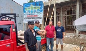 Warga Dangdeur Ucapkan Terimakasih Kepada Pengurus Yayasan Babussalam (AKP H Wahab Syahroni)