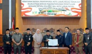 Rapat Paripurna DPRD & Pemkot Lubuklinggau Setujui 15 Propemperda