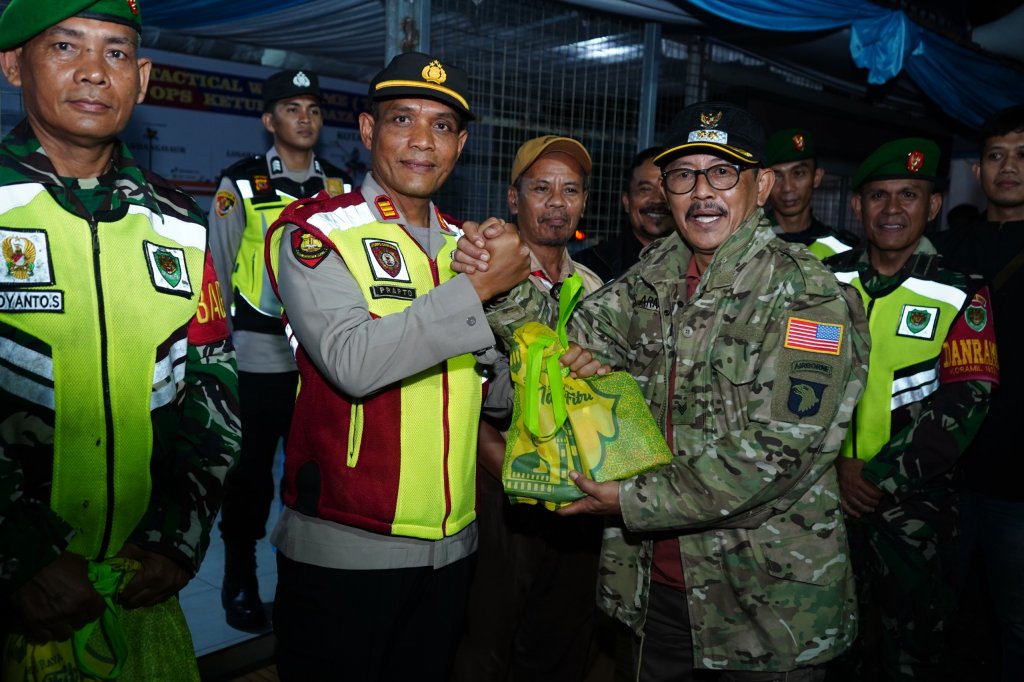 Wabup Indramayu Tinjau Posko Mudik, Pastikan Mudik Berjalan Lancar