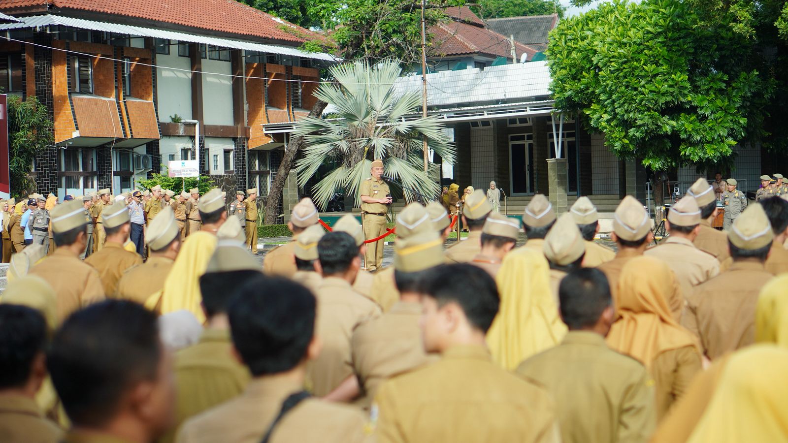 Bupati Garut Pimpin Apel Gabungan, Tegaskan Komitmen Wujudkan “Garut Hebat"