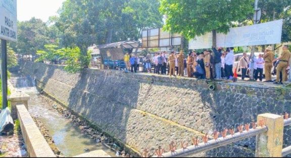 Diduga Langgar Aturan, Rencana Proyek Wakil Wali Kota Cimahi Diprotes Warga