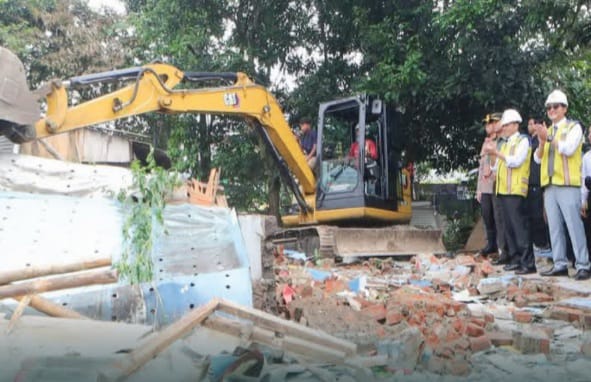 Urai Kemacetan Dan Percantik Tata Kota, Pemkot Cimahi Tata Jalan RD Hardjakusumah