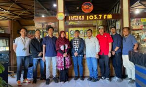 Edukasi Masyarakat Terkait Keamanan Ketenagalistrikan Dan Tarif Listrik, PLN UP3 Garut Laksanakan Talkshow di Radio Reks 103,7 FM