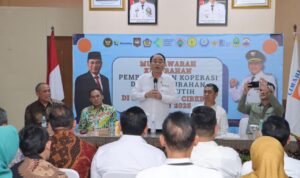 Tinjau Pembentukan Koperasi Merah Putih, Menteri Koperasi UKM Kunjungi Kel. Cibeber Cimahi