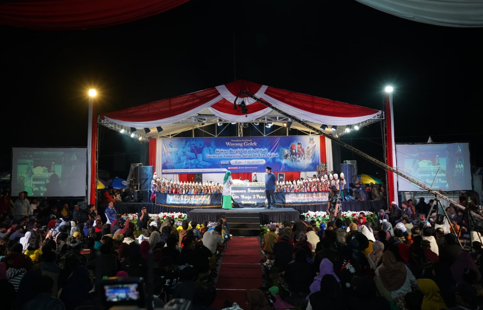 Kementerian Komdigi RI Sosialisasikan Program MBG di Garut Lewat Pagelaran Wayang Golek