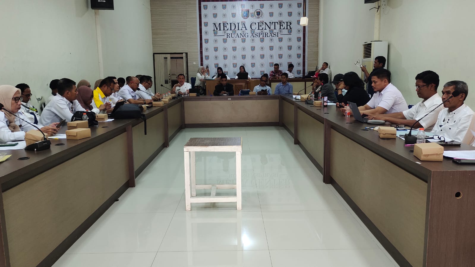 Polemik Anggaran 2023, Lembaga Investigasi Negara Gelar RDP Bersama Pemda Polman